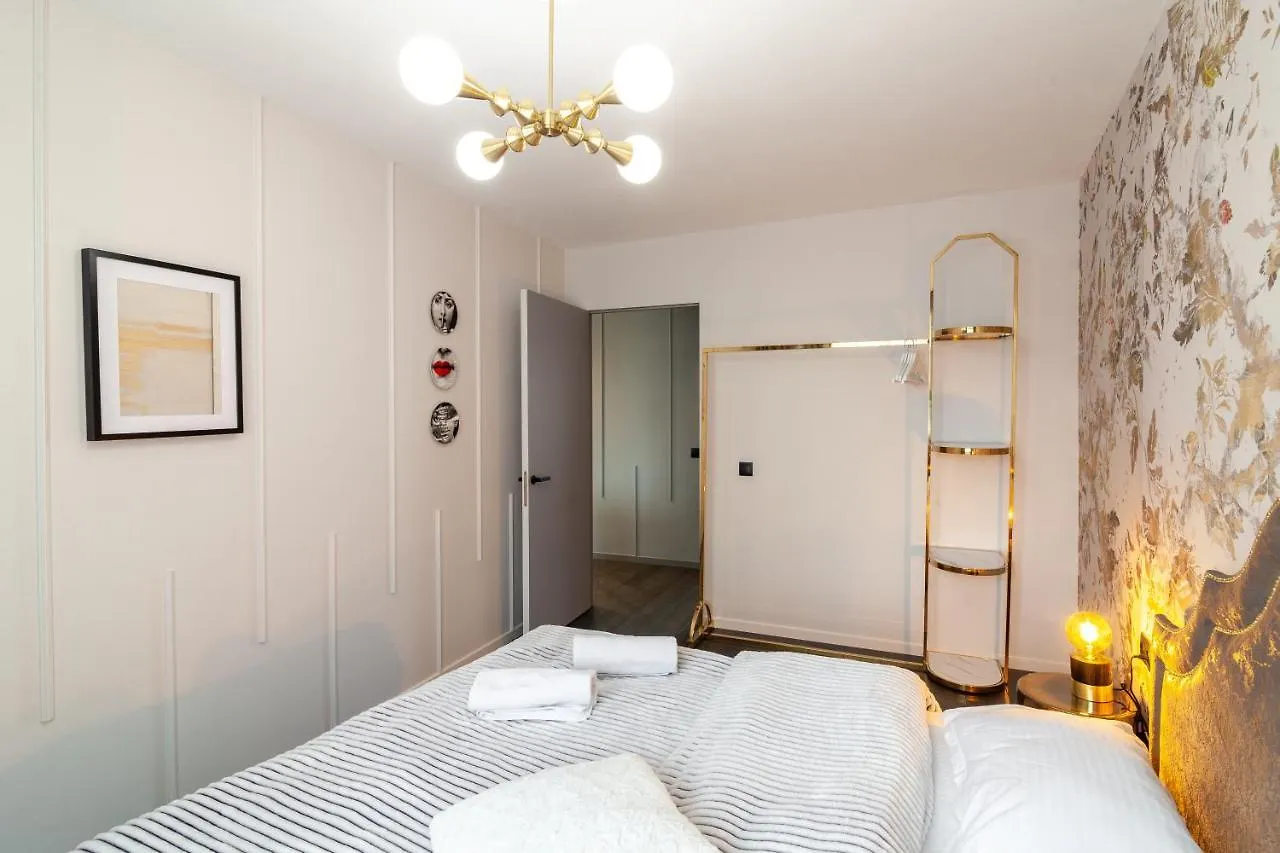 Leogrand Apartments On Svobody Avenue Leopoli 0*,